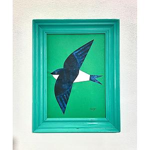 Avión común con marco verde