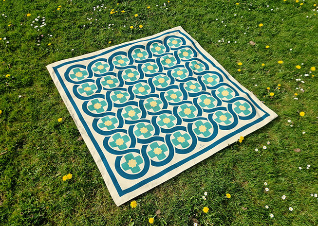 Isatis Picnic Blanket